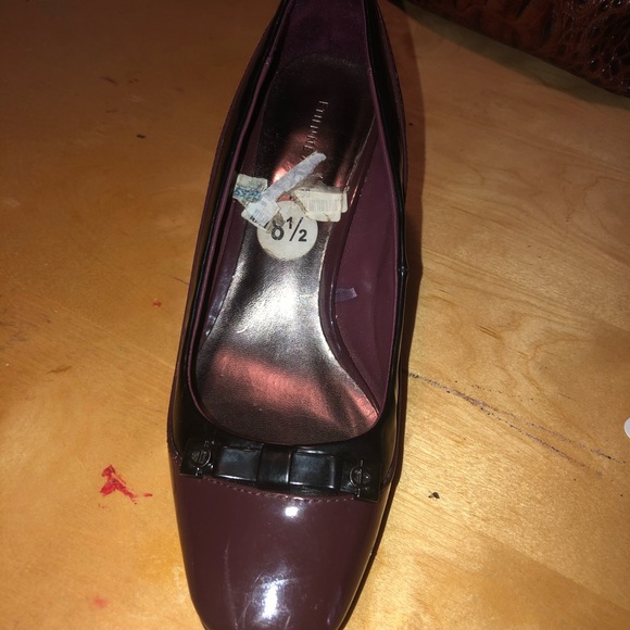 Maroon and black spectator Aigner heels. - Picture 4 of 4